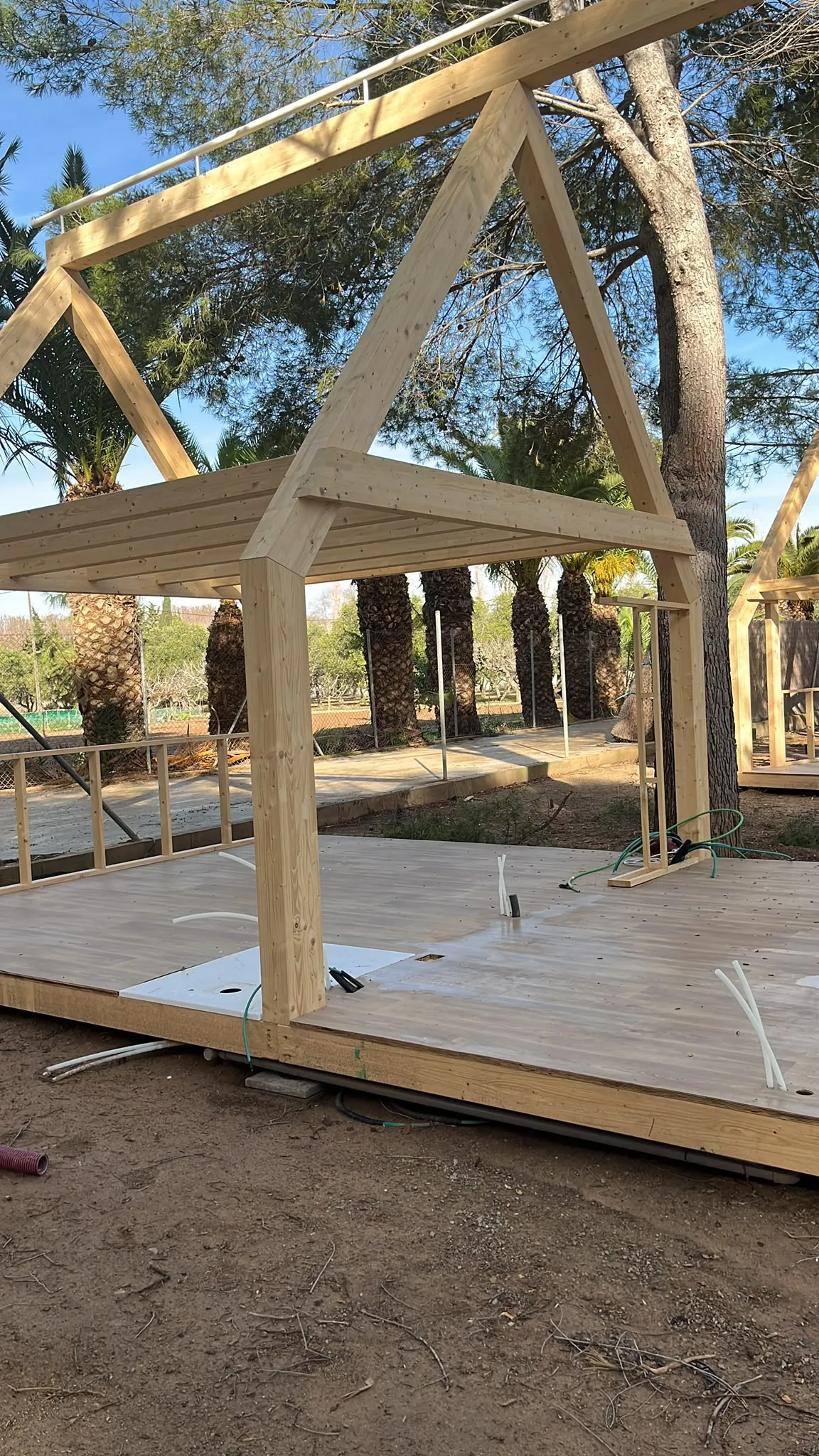 Instal·lació elèctrica en estructura de bungalow